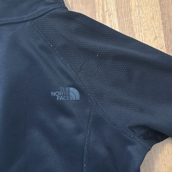 North Face | Women’s black fitted zip up jacket - Picture 16 of 16